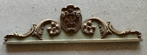 Fine antique carved crown for - crown,